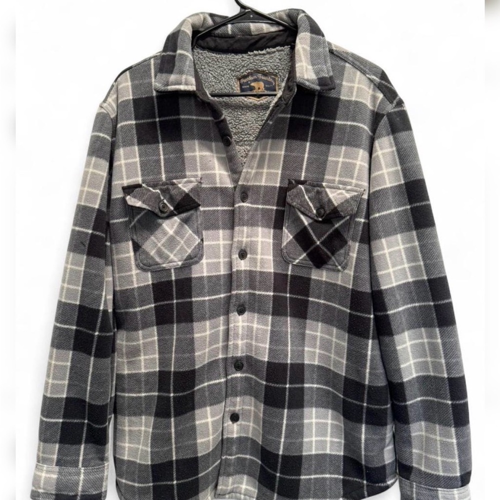 Freedom Foundry Men's Plaid Sherpa-Lined Shirt Jacket in Gray/Black